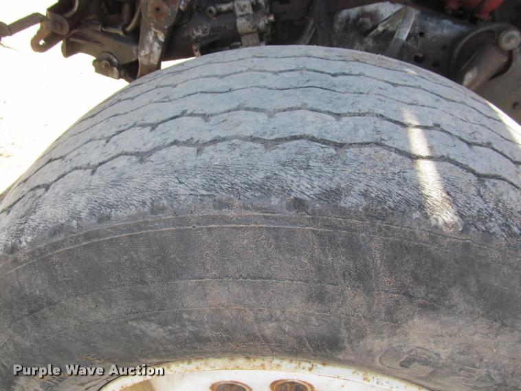 image for item J2532 1990 Ford L8000 dump truck