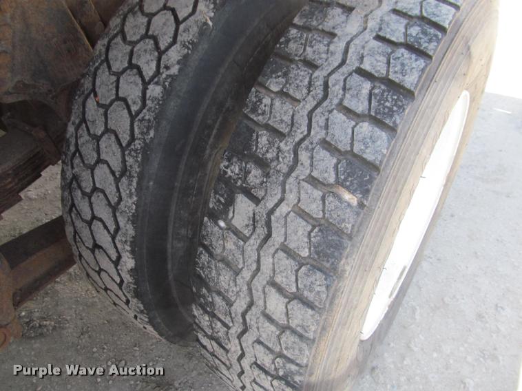 image for item J2532 1990 Ford L8000 dump truck