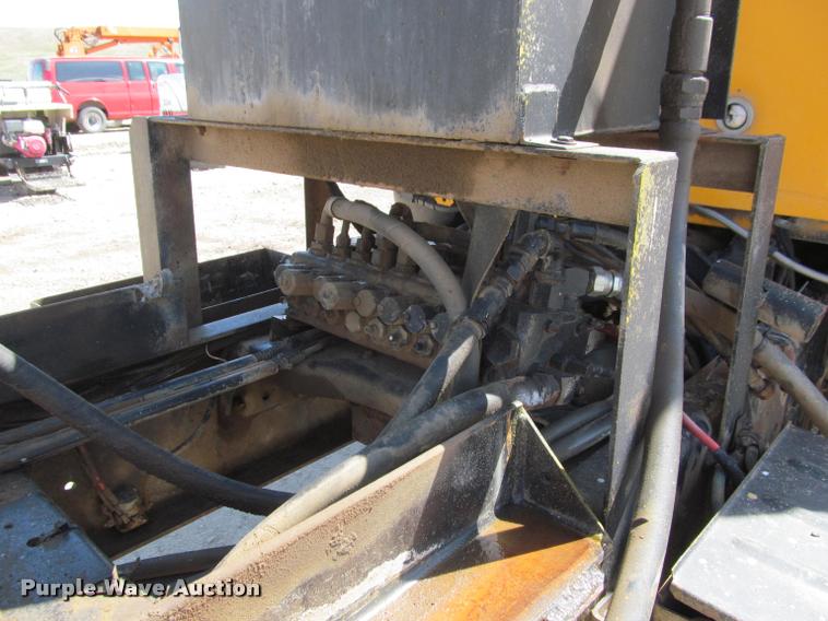 image for item J2532 1990 Ford L8000 dump truck