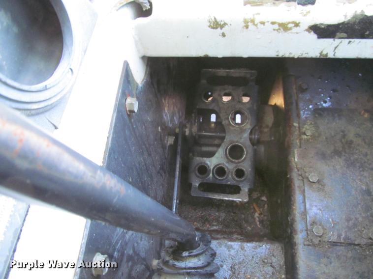 image for item J2537 2008 Bobcat S185 skid steer