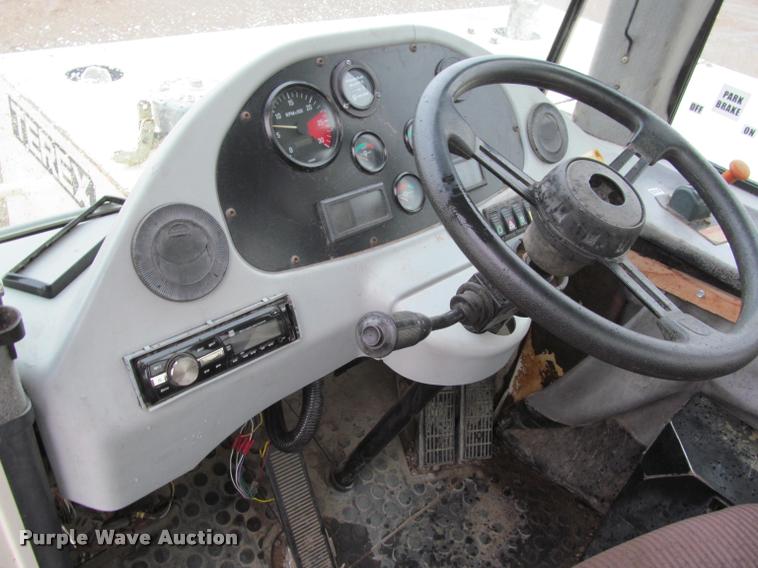 image for item K3753 2002 Terex TS14G conventional scraper