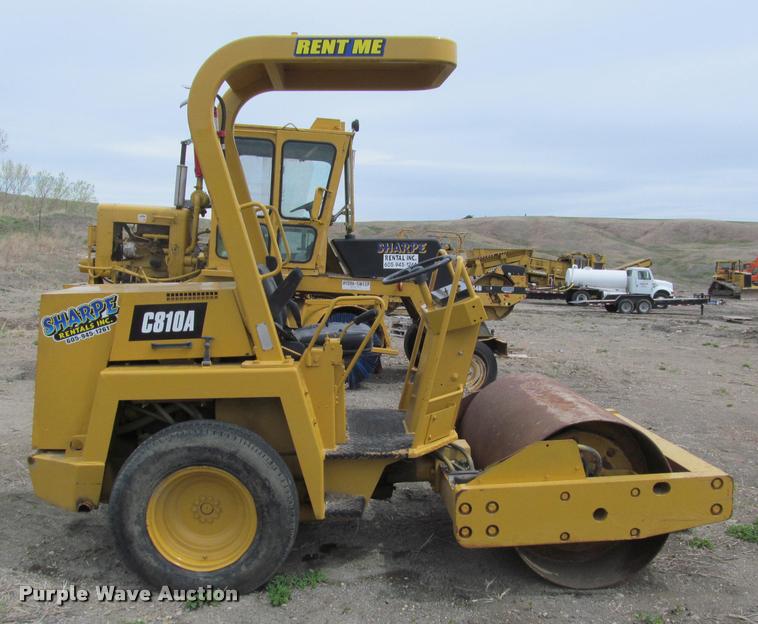 image for item K3754 Hypac C810A single drum vibratory roller