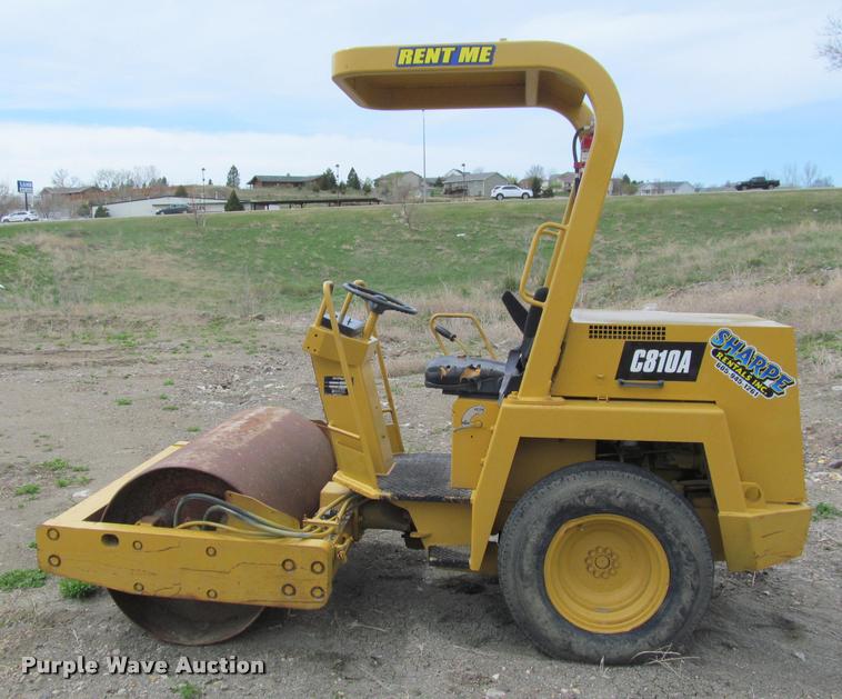 image for item K3754 Hypac C810A single drum vibratory roller