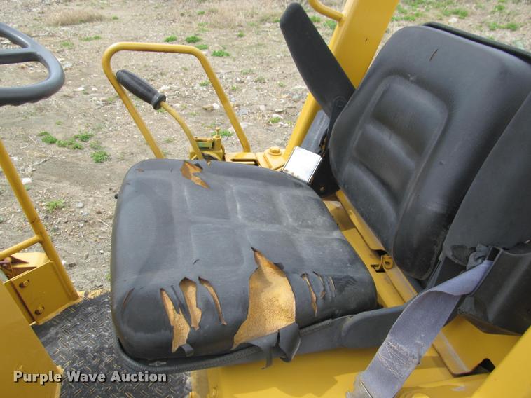 image for item K3754 Hypac C810A single drum vibratory roller