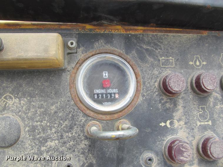 image for item K3754 Hypac C810A single drum vibratory roller