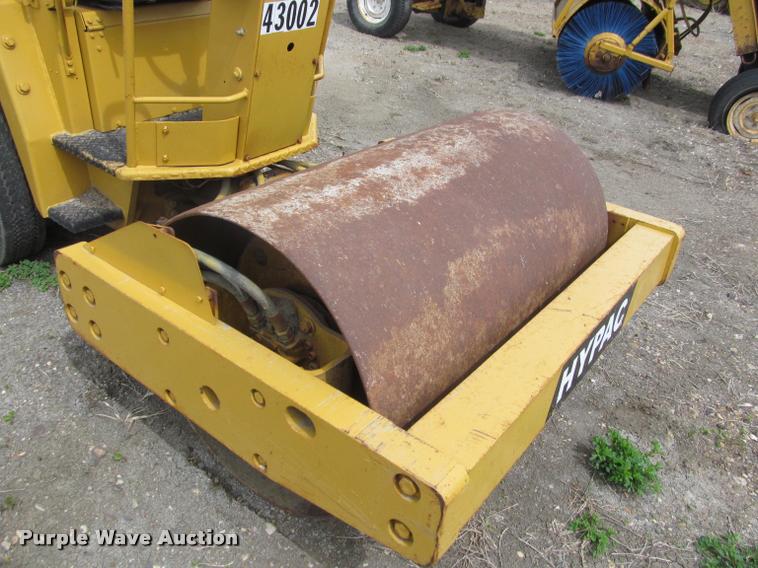 image for item K3754 Hypac C810A single drum vibratory roller