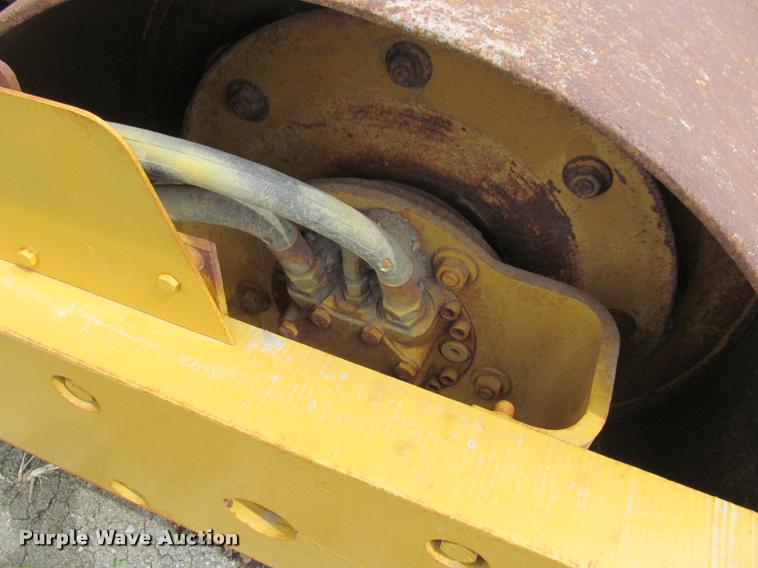 image for item K3754 Hypac C810A single drum vibratory roller