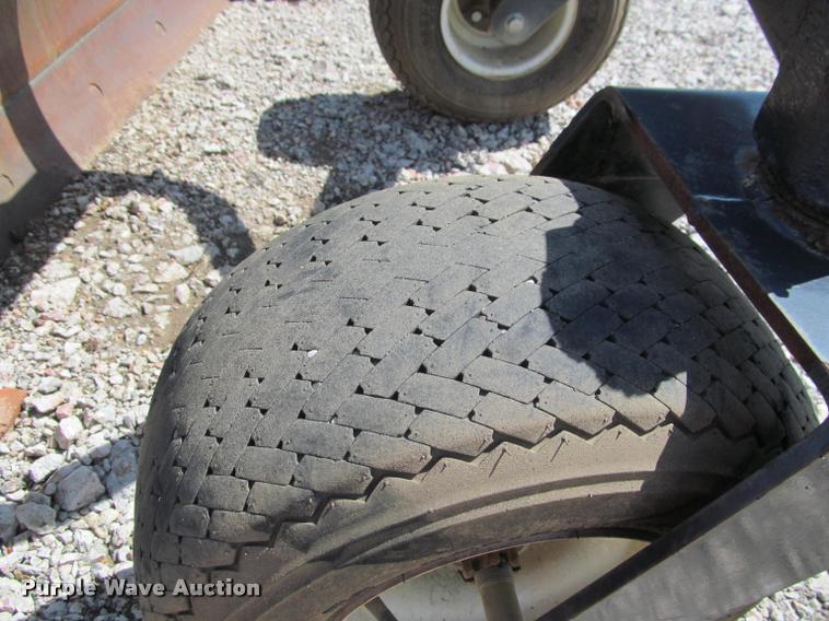 image for item K3800 Bobcat box blade laser