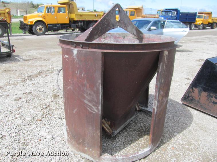 image for item K3817 Cement crane bucket
