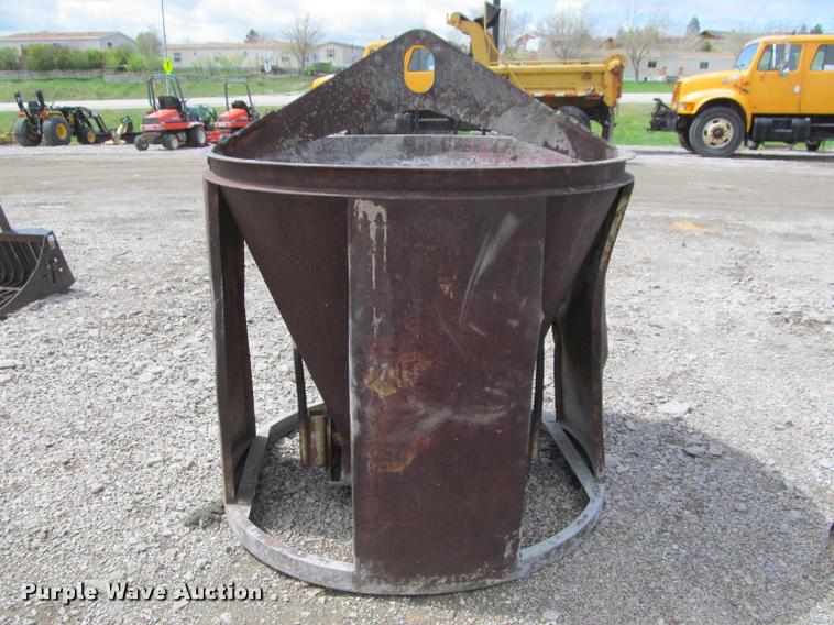 image for item K3817 Cement crane bucket