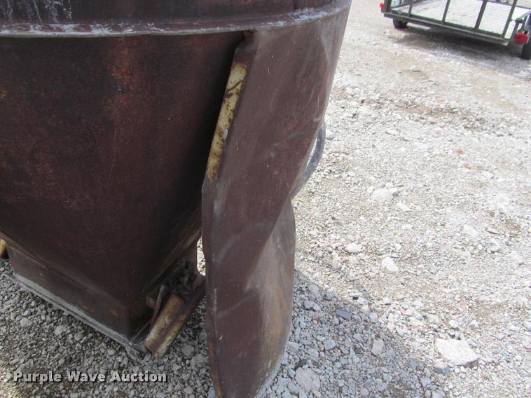 image for item K3817 Cement crane bucket