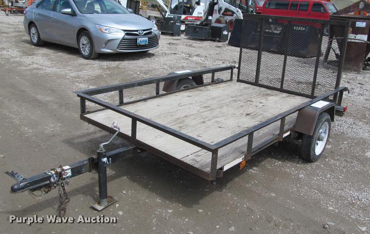 image for item K3820 2010 Carry On utility trailer
