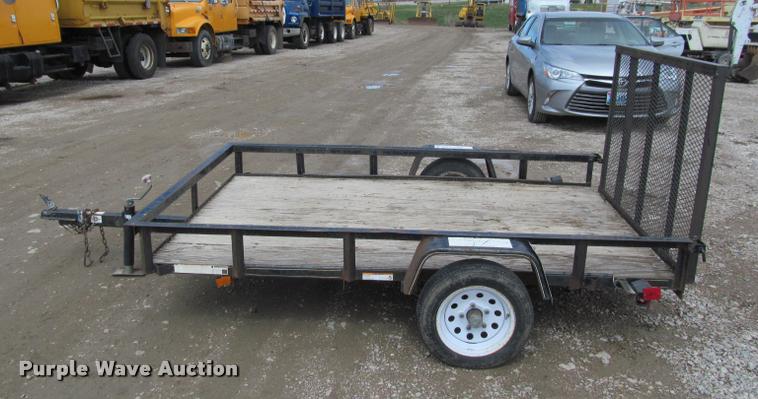 image for item K3820 2010 Carry On utility trailer