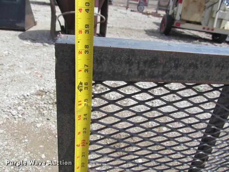 image for item K3820 2010 Carry On utility trailer