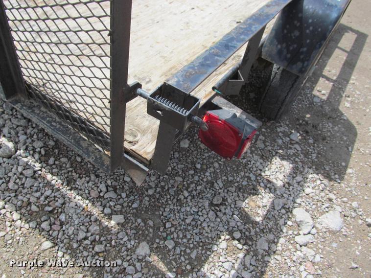 image for item K3820 2010 Carry On utility trailer