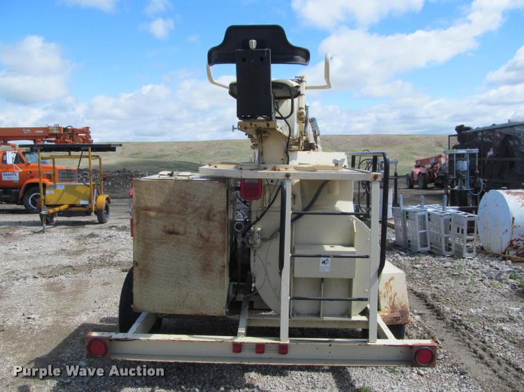 image for item K3826 Finn B260 straw blower