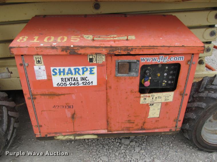 image for item K3829 2002 JLG 260MRT scissor lift