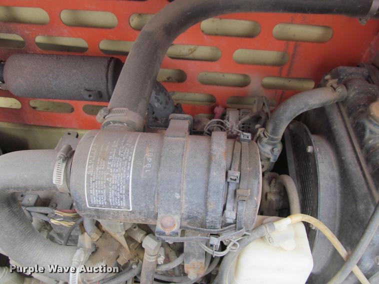 image for item K3829 2002 JLG 260MRT scissor lift