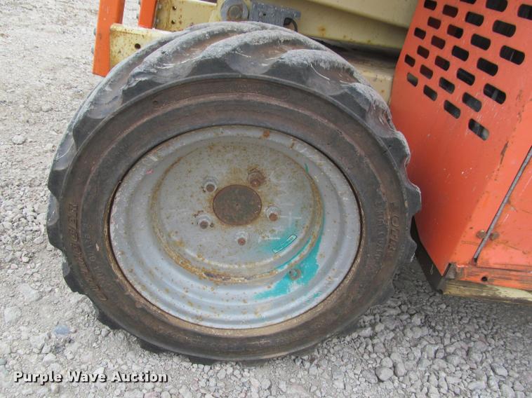 image for item K3829 2002 JLG 260MRT scissor lift