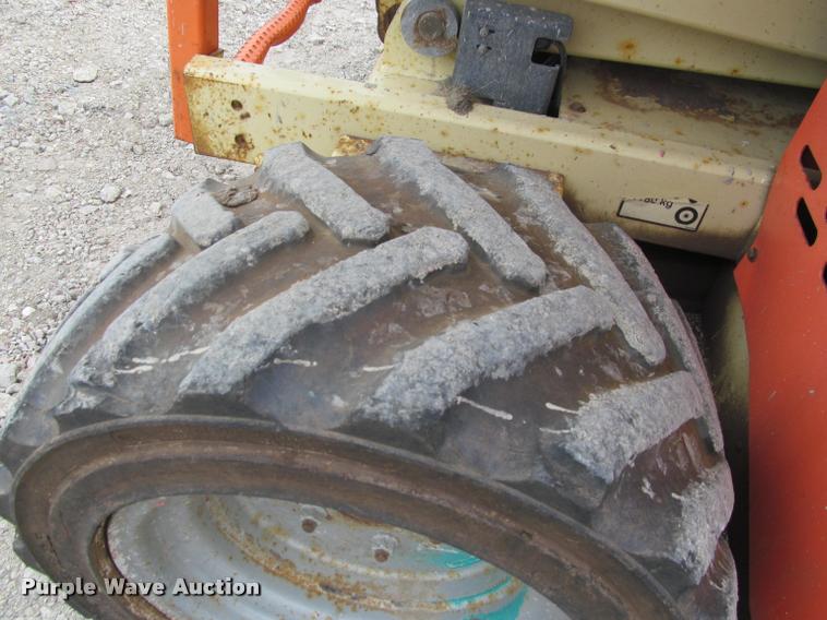 image for item K3829 2002 JLG 260MRT scissor lift