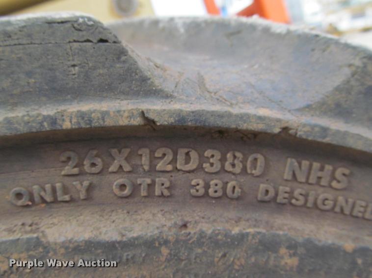 image for item K3829 2002 JLG 260MRT scissor lift