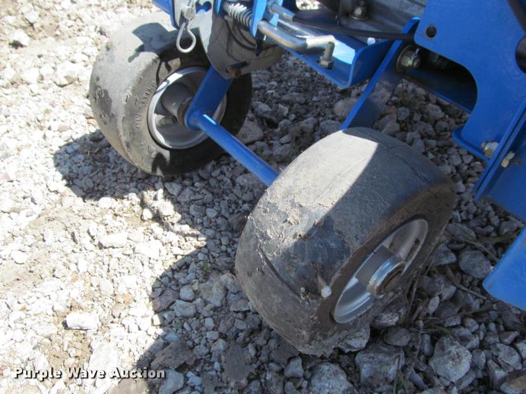 image for item K3847 Blue Bird Bed Bug edger