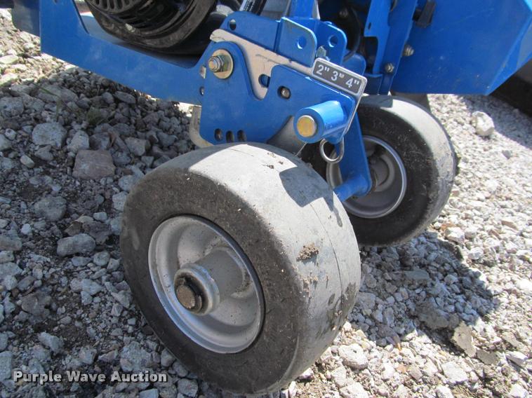 image for item K3847 Blue Bird Bed Bug edger