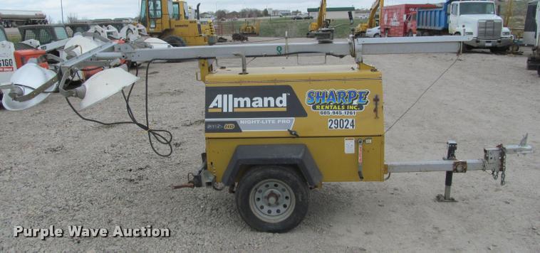 image for item K3876 Allmand Night-Lite Pro light plant