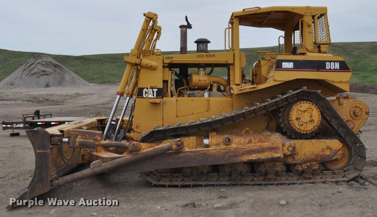 image for item K3877 1989 Caterpillar D8N dozer