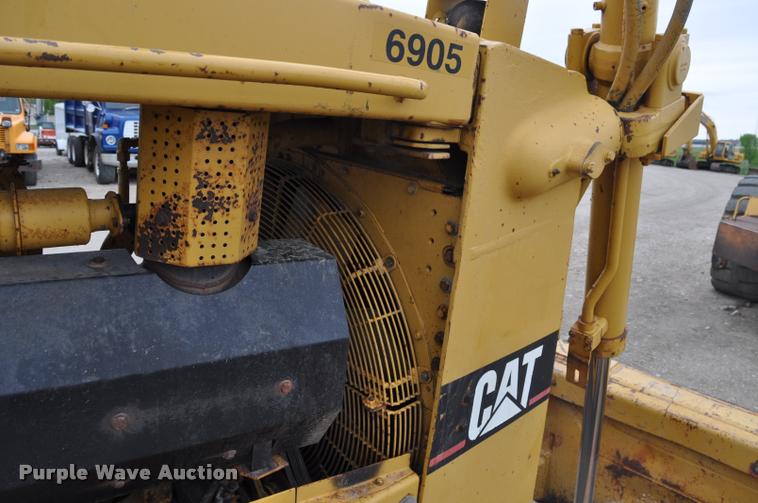 image for item K3877 1989 Caterpillar D8N dozer