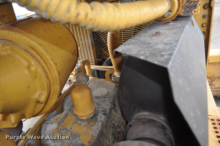 image for item K3877 1989 Caterpillar D8N dozer