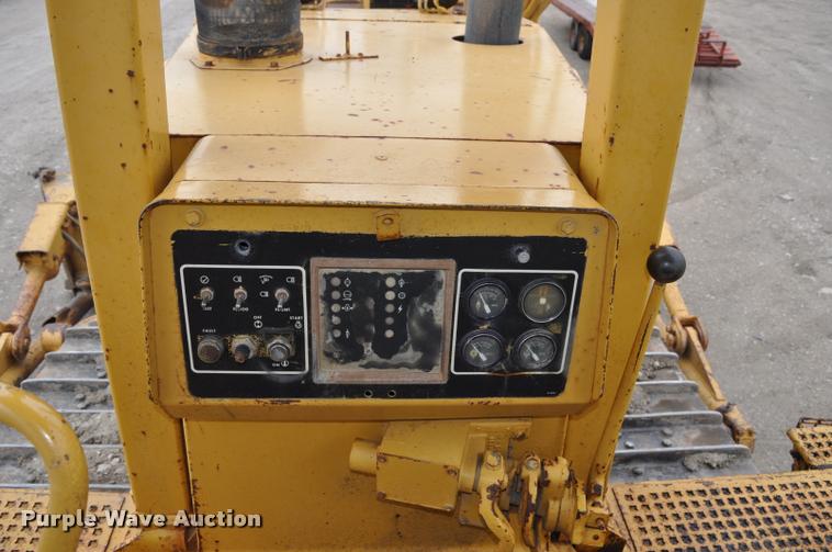 image for item K3877 1989 Caterpillar D8N dozer