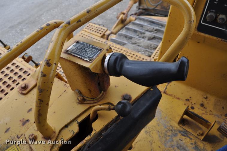 image for item K3877 1989 Caterpillar D8N dozer