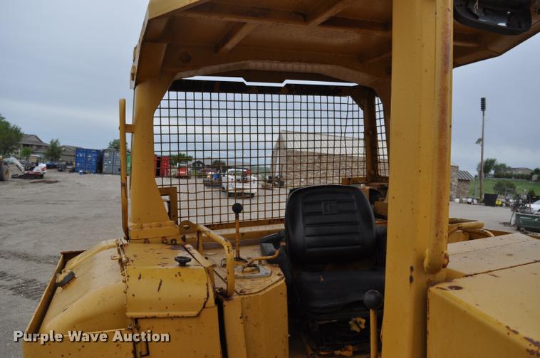 image for item K3877 1989 Caterpillar D8N dozer