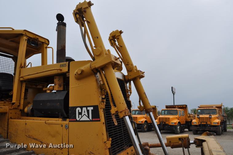 image for item K3877 1989 Caterpillar D8N dozer