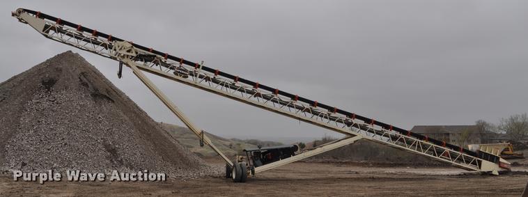 image for item K3878 2012 Superior portable radial stacking conveyor