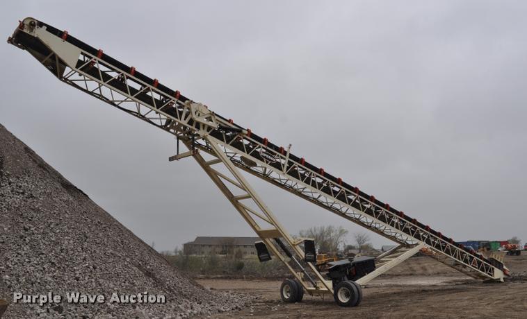 image for item K3878 2012 Superior portable radial stacking conveyor