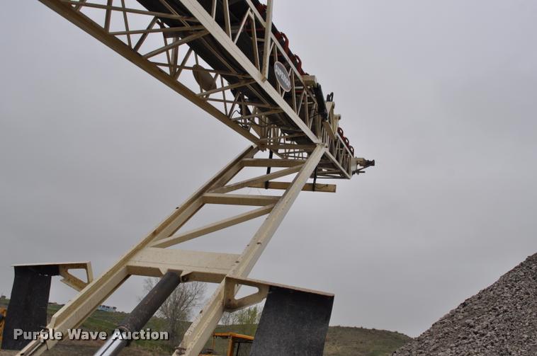 image for item K3878 2012 Superior portable radial stacking conveyor