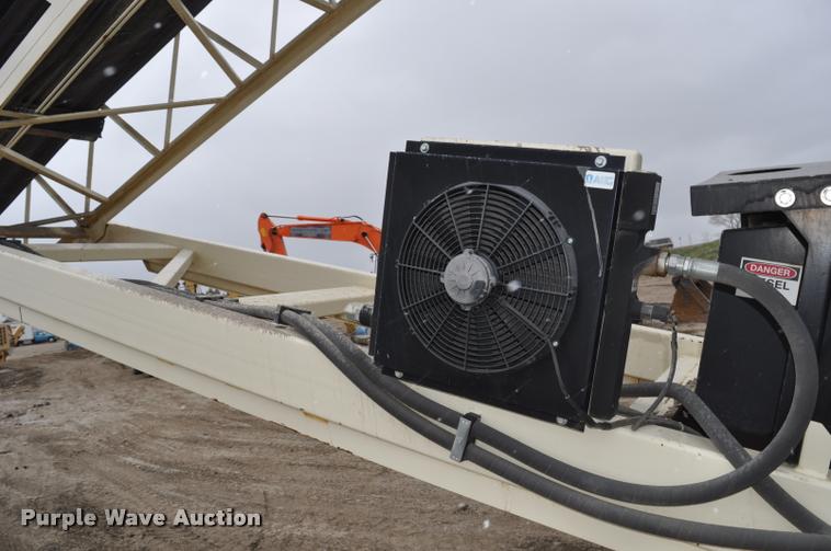 image for item K3878 2012 Superior portable radial stacking conveyor