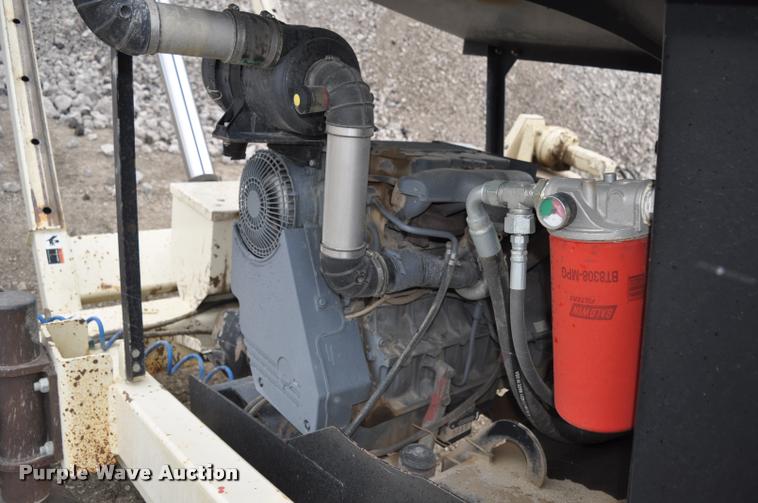 image for item K3878 2012 Superior portable radial stacking conveyor