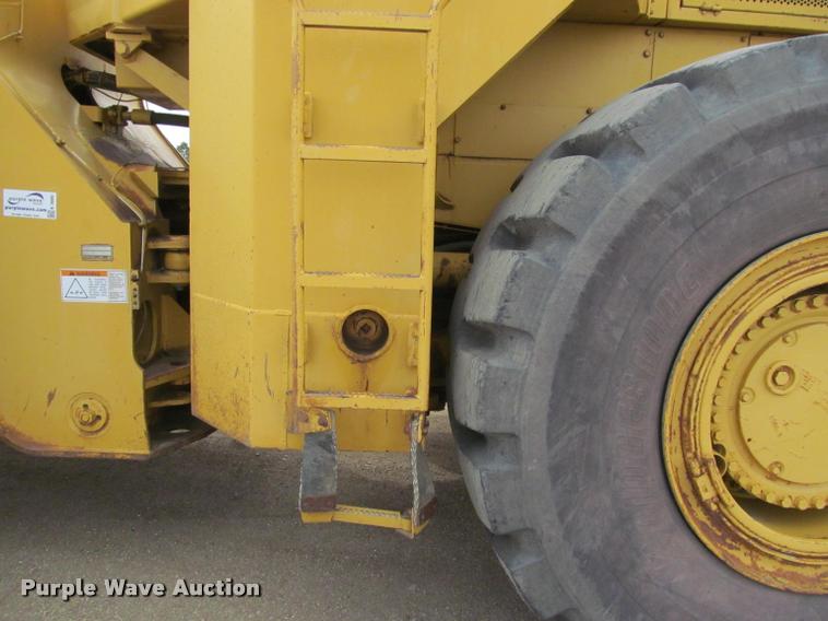 image for item K3880 1989 Caterpillar 988B wheel loader