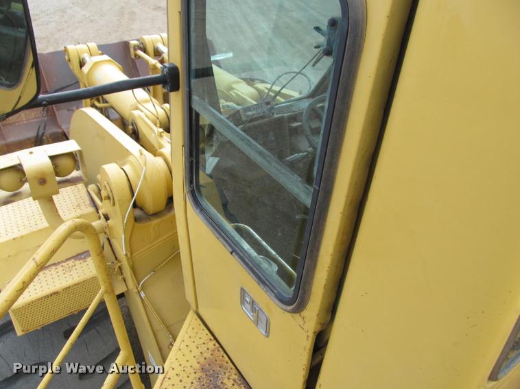 image for item K3880 1989 Caterpillar 988B wheel loader