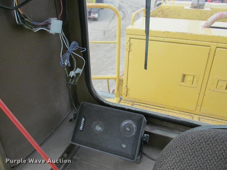 image for item K3880 1989 Caterpillar 988B wheel loader