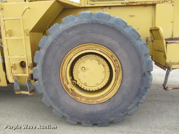 image for item K3880 1989 Caterpillar 988B wheel loader