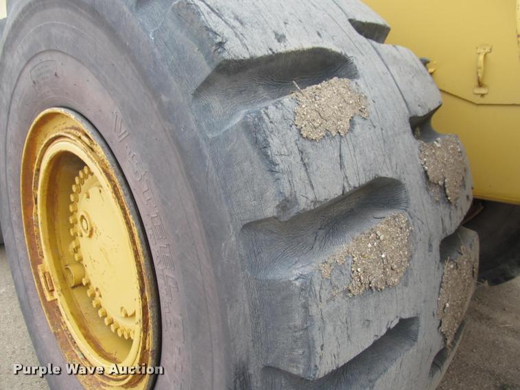 image for item K3880 1989 Caterpillar 988B wheel loader