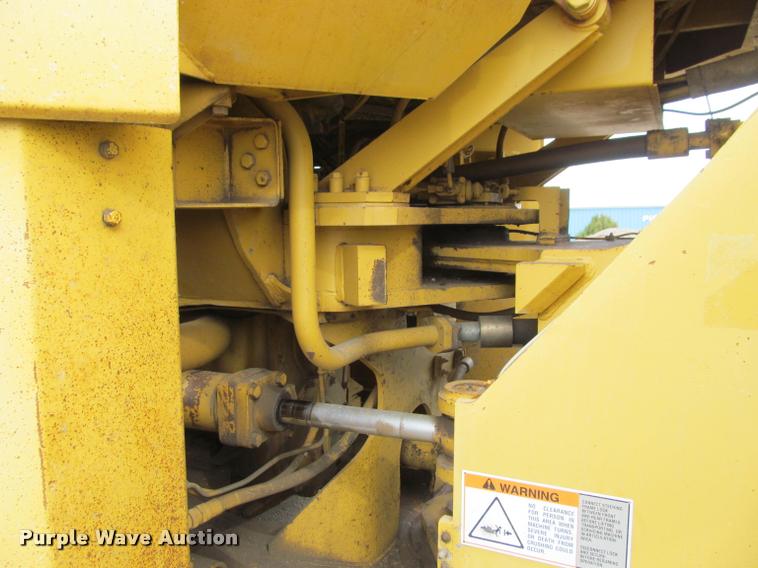 image for item K3880 1989 Caterpillar 988B wheel loader