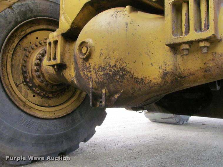 image for item K3880 1989 Caterpillar 988B wheel loader