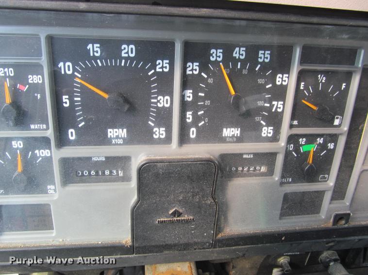 image for item K3882 2000 International F2554 dump truck