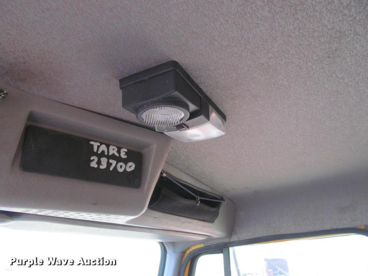 image for item K3882 2000 International F2554 dump truck