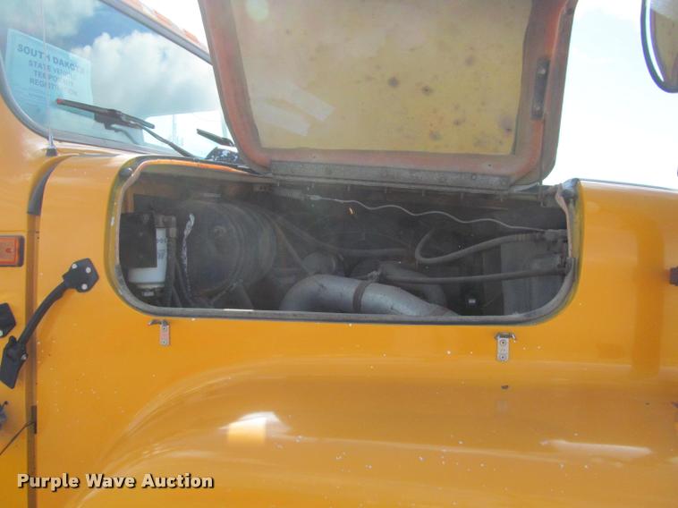 image for item K3882 2000 International F2554 dump truck